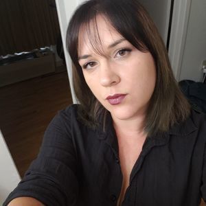 Meet your Posher, Angie